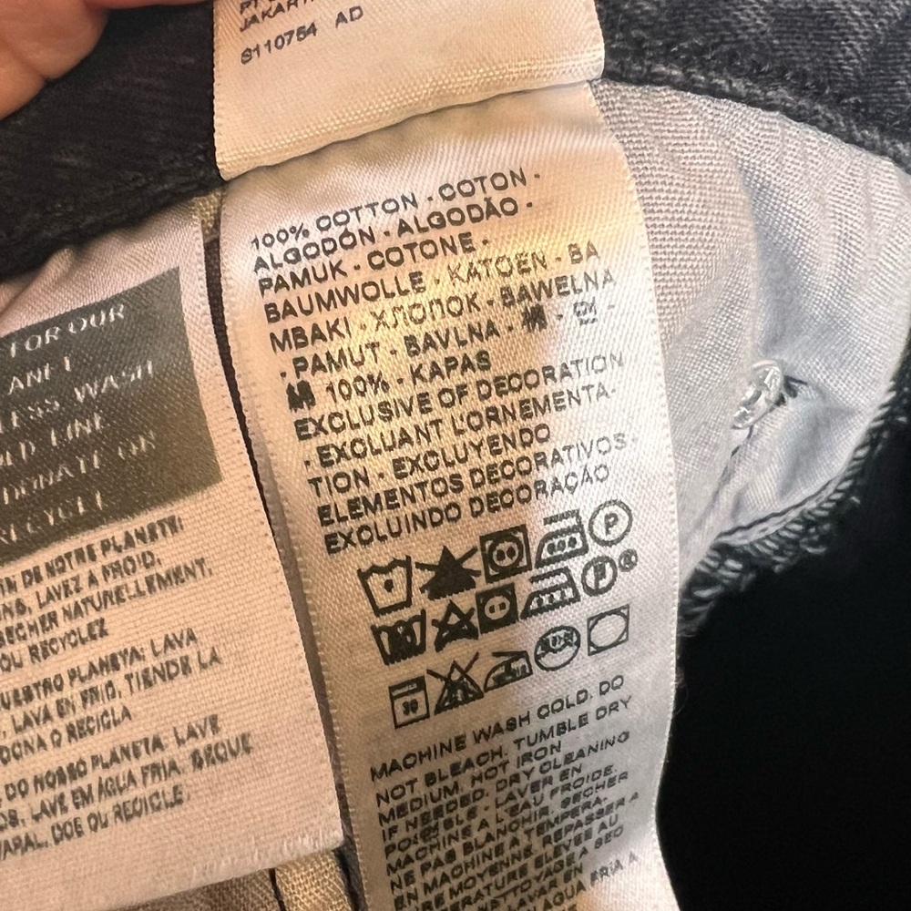 LEVI'S 501 Ripped High Rise Jeans. Size 31x30 - Picture 11 of 12